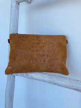 Cargar imagen en el visor de la galería, Bolso Matías
